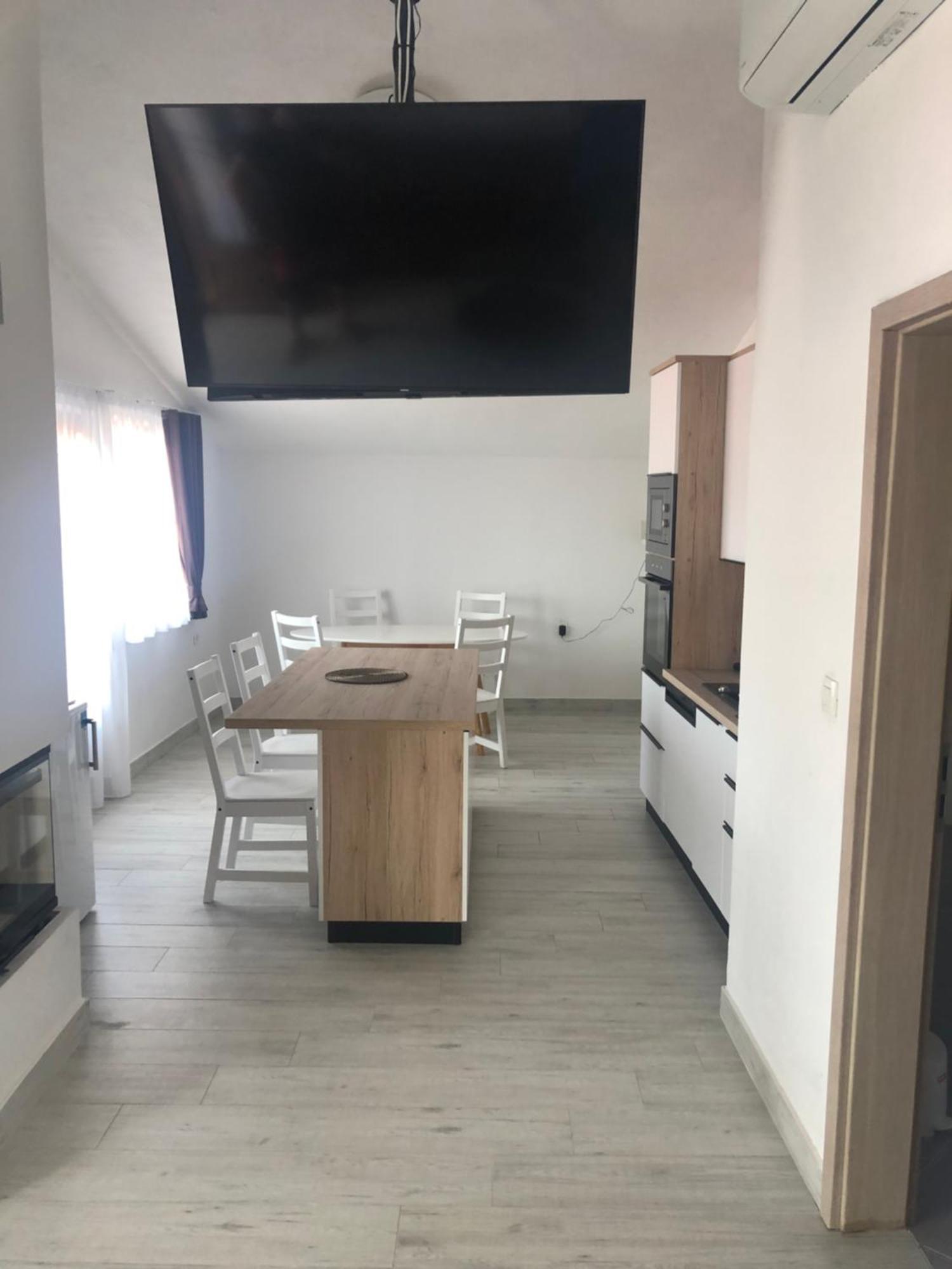 Ana Apartment