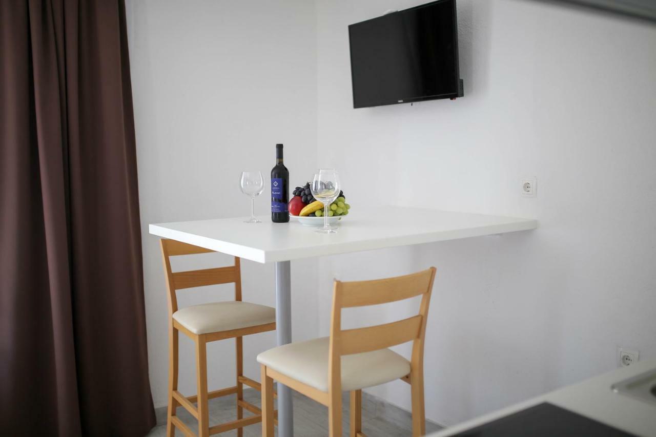 Ana Apartment *