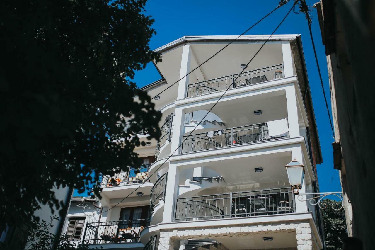 Apartment Ana