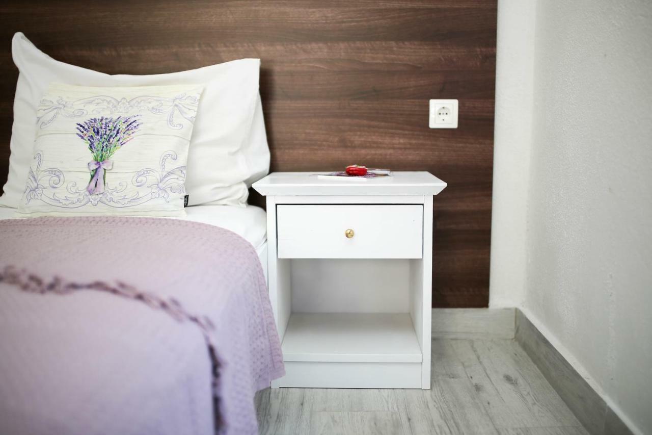 Apartment Ana *